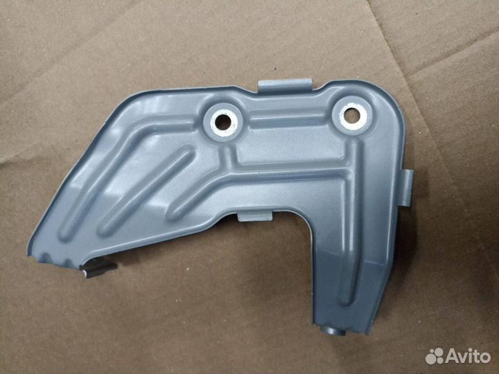 Кронштейн крыла левый BMW X3 G01 2020 41357475803
