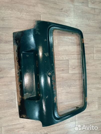 Крышка багажника нива2121