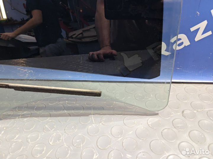 Стекло переднее правое Renault Dokker