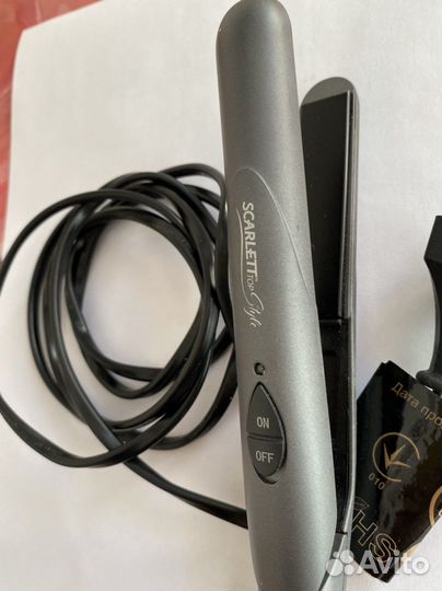 Выпрямитель для волос новый