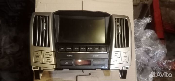 Дисплей навигации, климата с Lexus RX400h