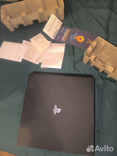 Продам playstation 4 pro(возможен обмен)