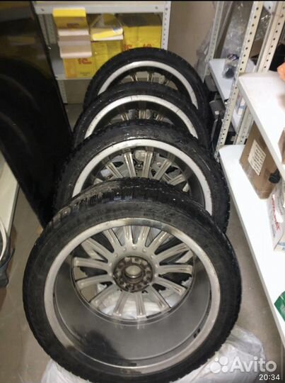 Nokian Tyres Hakkapeliitta 9 275/35 R20