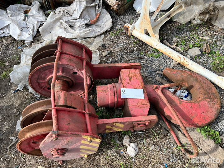 Крюковая подвеска крана скг-63/100 на 100 тонн