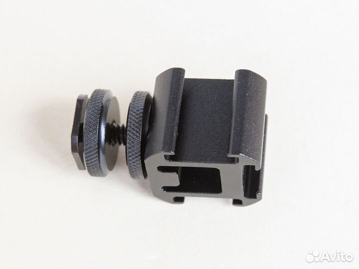 Тройной адаптер на башмак для накамерных устройств