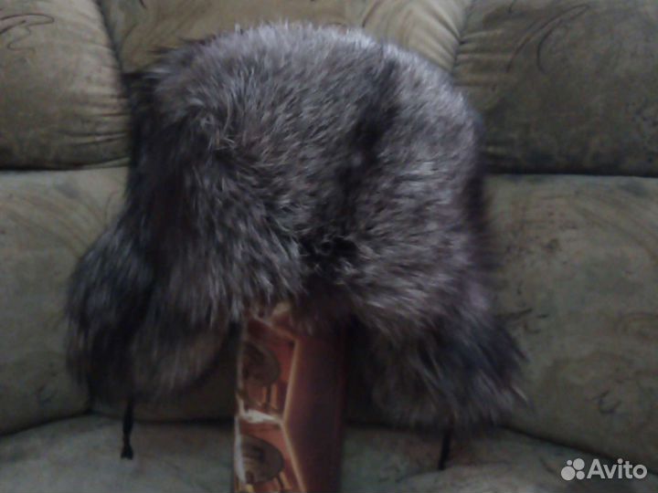 Шапки из натурального меха, разные