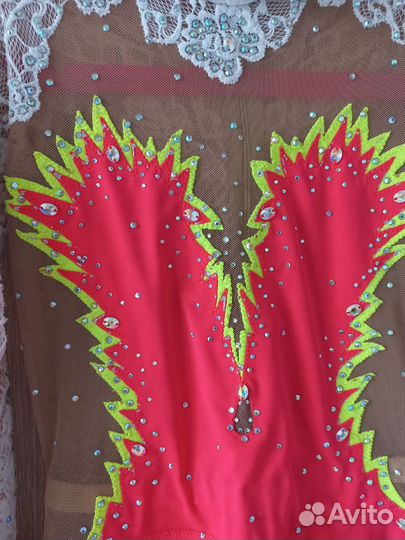 Костюм для фигурного катания