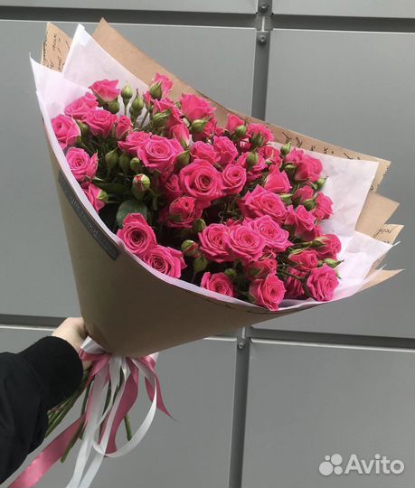 Букет кустовых роз