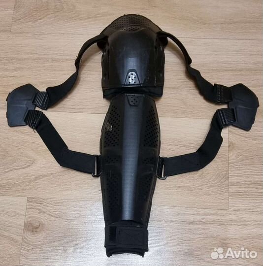 Мотонаколенники