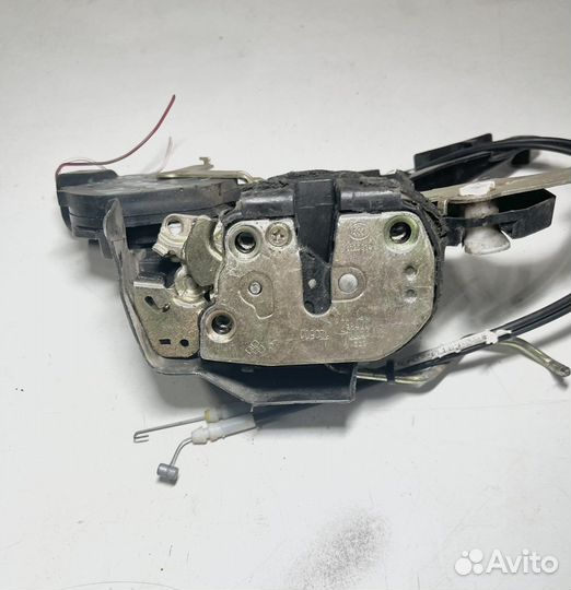 Замок передней правой двери Geely MK Cross