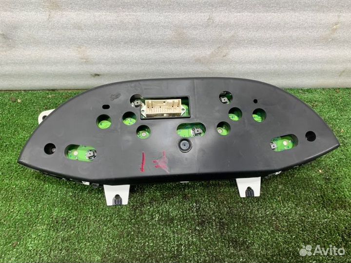 Панель приборов Ford Focus седан 1.8 eydk 2003