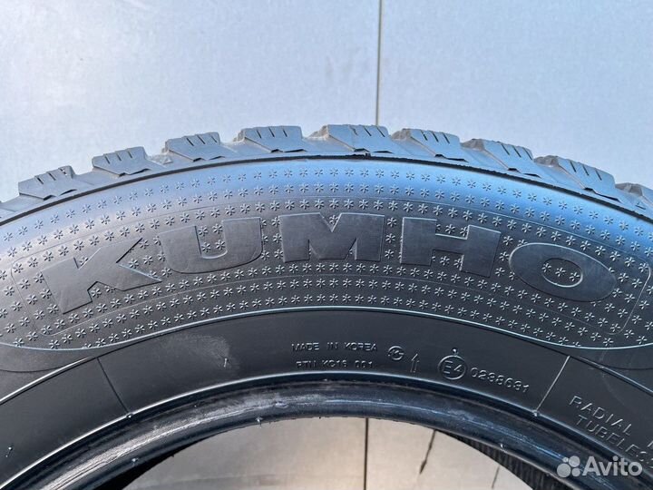 Kumho I'Zen RV Stud KC16 235/65 R17