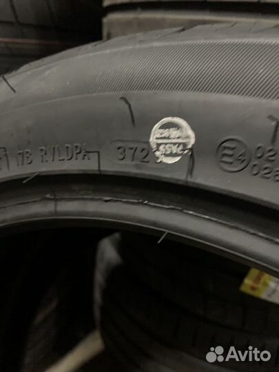 Grenlander L-Zeal56 275/40 R21 107W