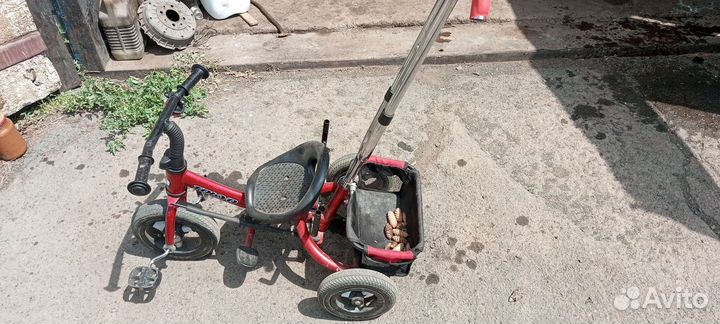 Детский трехколесный велосипед бу