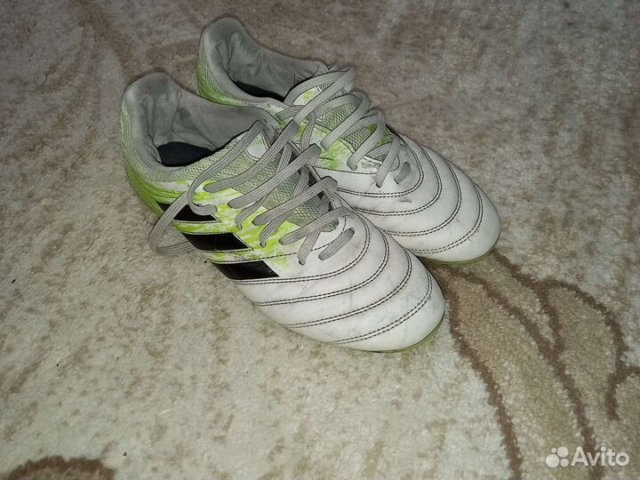 Футбольные бутсы adidas copa