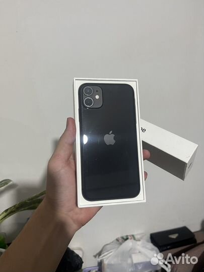 iPhone 11, 64 ГБ