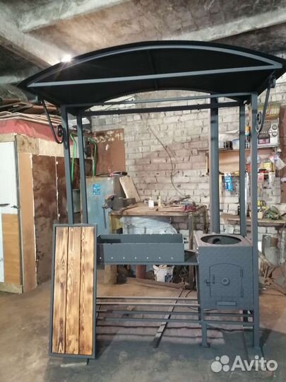 Мангал с крышей с печью для казана