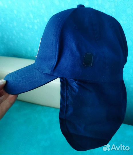 Новые кепки и галстуки