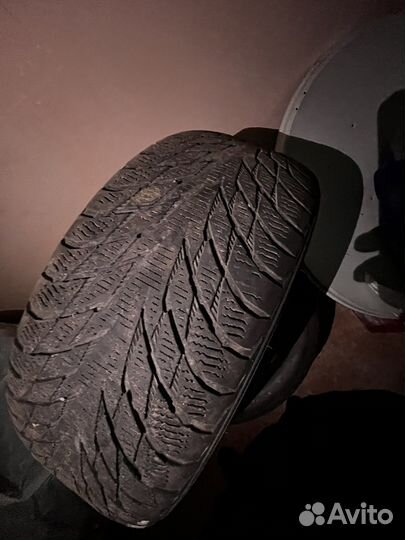 Nokian Tyres Hakkapeliitta R2 215/55 R17 98