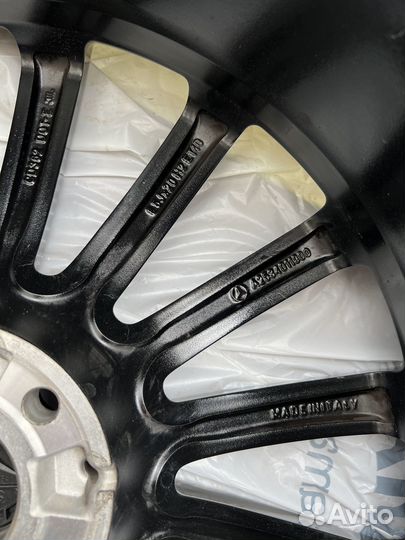 Оригинальные диски на Mercedes AMG r20