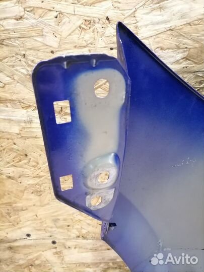 Крыло переднее синее Volkswagen Polo 5 хэтчбек