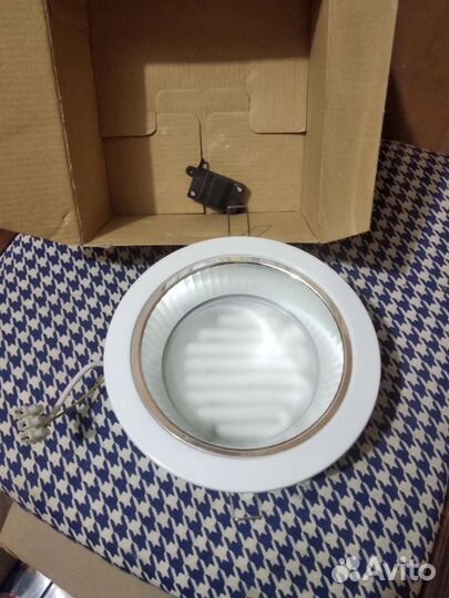 Светильник встраиваемый