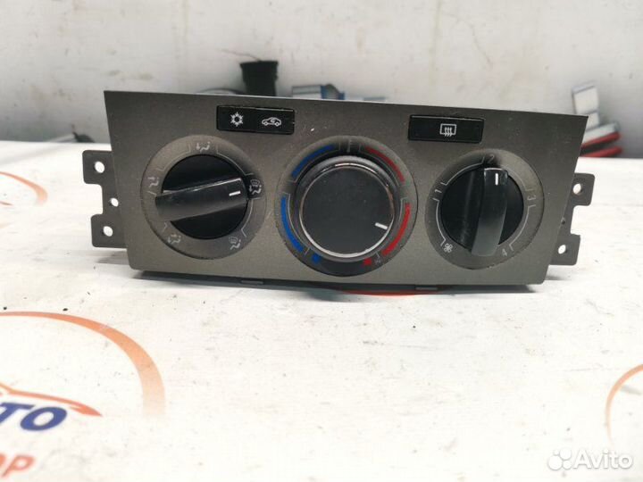 Блок управления климат-контролем Opel Antara 2.2