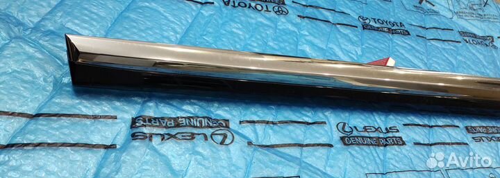 Молдинг двери Lexus Ls передний левый черный 12-17