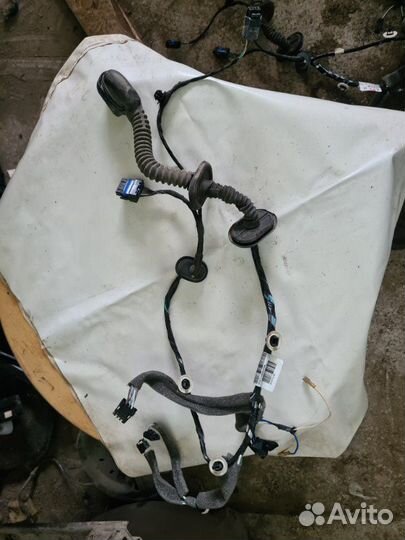 Проводка двери задняя Renault Fluence седан M4R