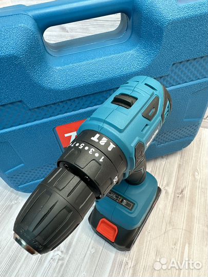 Шуруповерт makita (бесщеточный) 18v3.0Ah