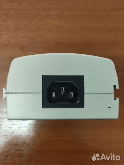 High PoE инжектор Axis T8123