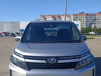 Toyota Voxy 1.8 CVT, 2015, 171 000 км, с пробегом, цена 1 900 000 руб.