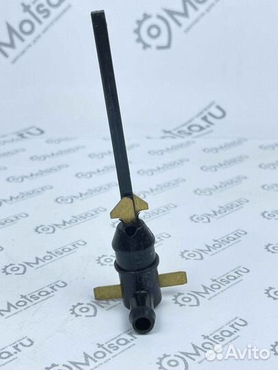 Штуцер маслобака снегоход Тайга 501, 551 (С4080025