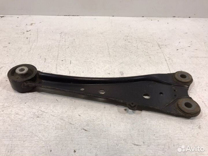 Рычаг продольный задний правый Toyota Rav4 30