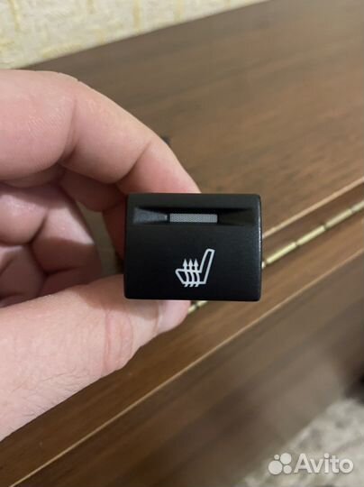 Кнопки подогрева сидений