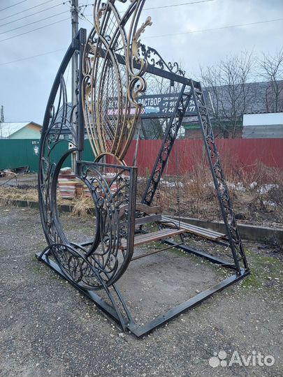 Качели садовые металлические