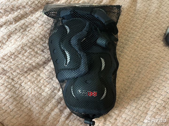 Защита для роликов, скейта, велосипеда