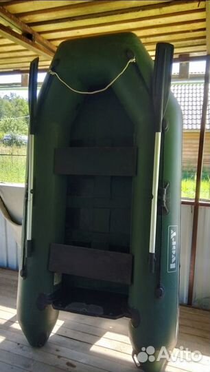Лодка надувная моторная