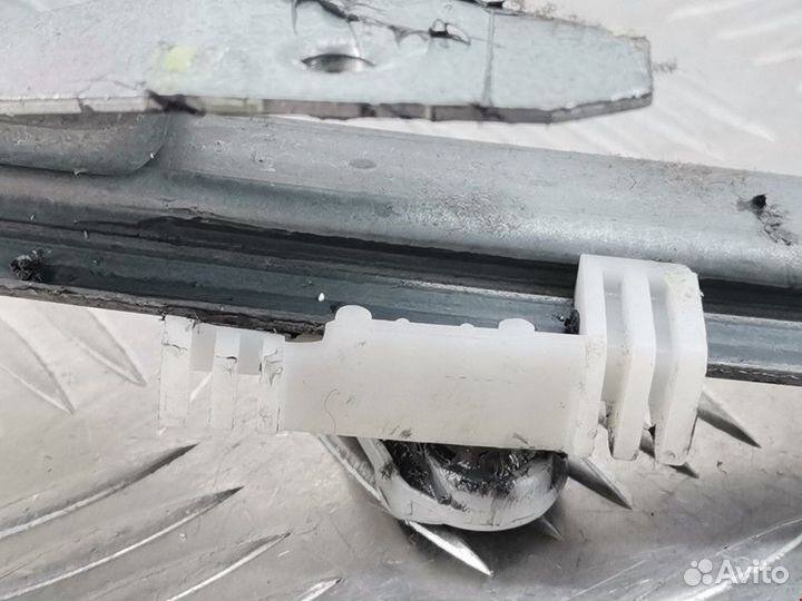 Стеклоподъемник Opel Meriva (A) рест. 2007