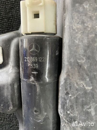 Насос моторчик омывателя фар Mercedes оригинал