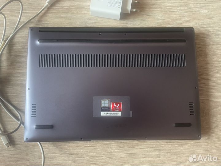 Ноутбук huawei matebook