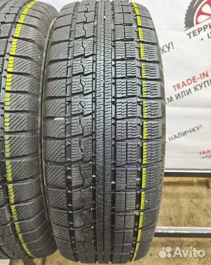 Toyo Winter Tranpath MK4a 215/65 R16 98Q