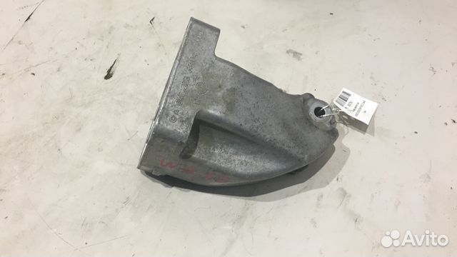 Опора двигателя Mercedes E350 W212 642.850D 2010