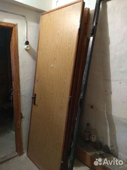 Дверь входная железная бу