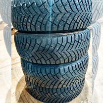 Michelin Agilis X-Ice North 215/65 R16 102