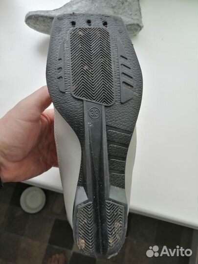 Лыжные ботинки детские 33 размер