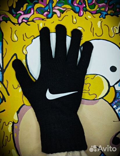 Перчатки Nike
