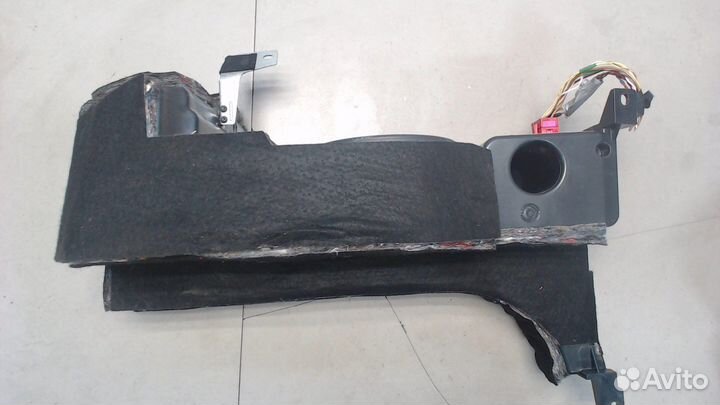 Сабвуфер Audi A6 (C5), 1998