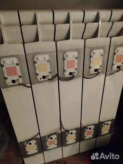 Фитолампа для растений полный спектр Samsung