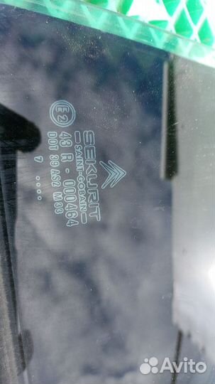 Стекло задней левой двери Citroen Xsara